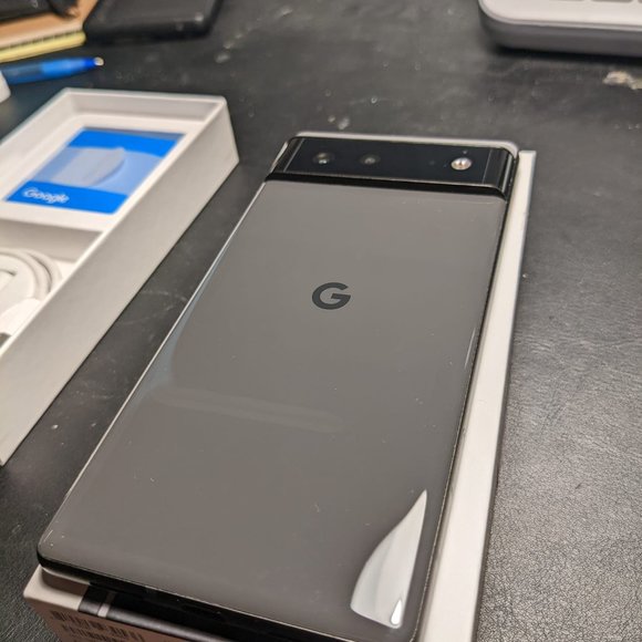 Google Pixel 6 128GB Stormy Black - Picture 2 of 5